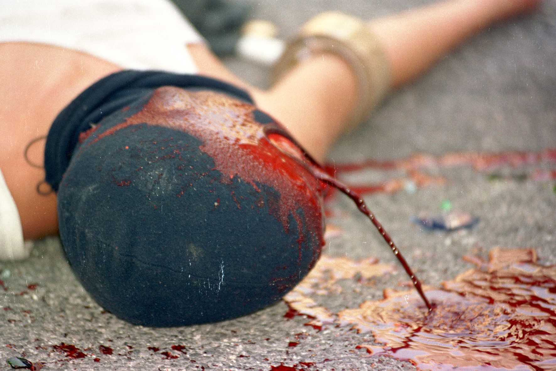 Sequência da morte do manifestante Carlo Giuliano em Genova